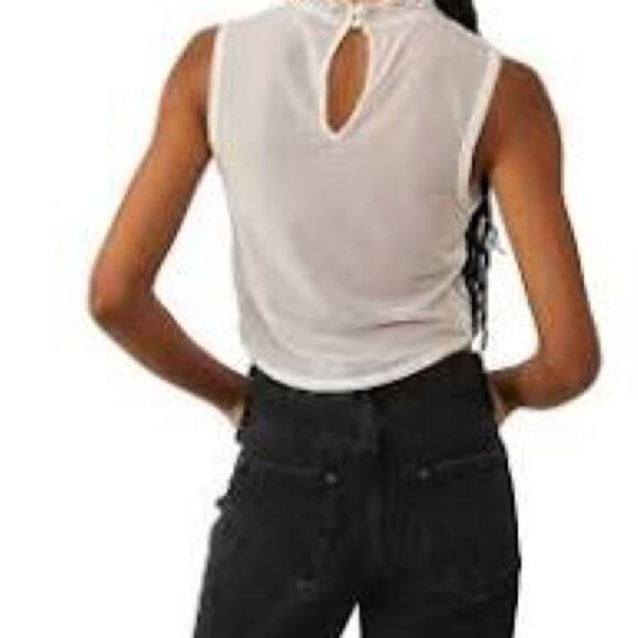 Free Peope Tea Party lace sleeveless ivory medium top - Picture 2 of 4